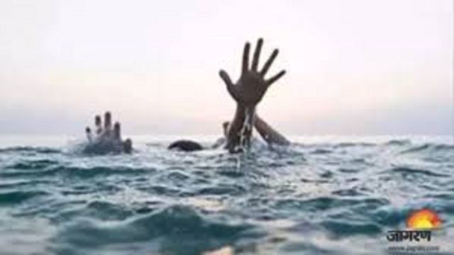 भाई को बचाने के लिए गंगा में कूदा युवक, तेज बहाव में दोनों डूबे; एक को बचाया... दूसरे का सुराग नहीं
